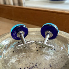 Cufflinks with turquoise Murano glass roundels
