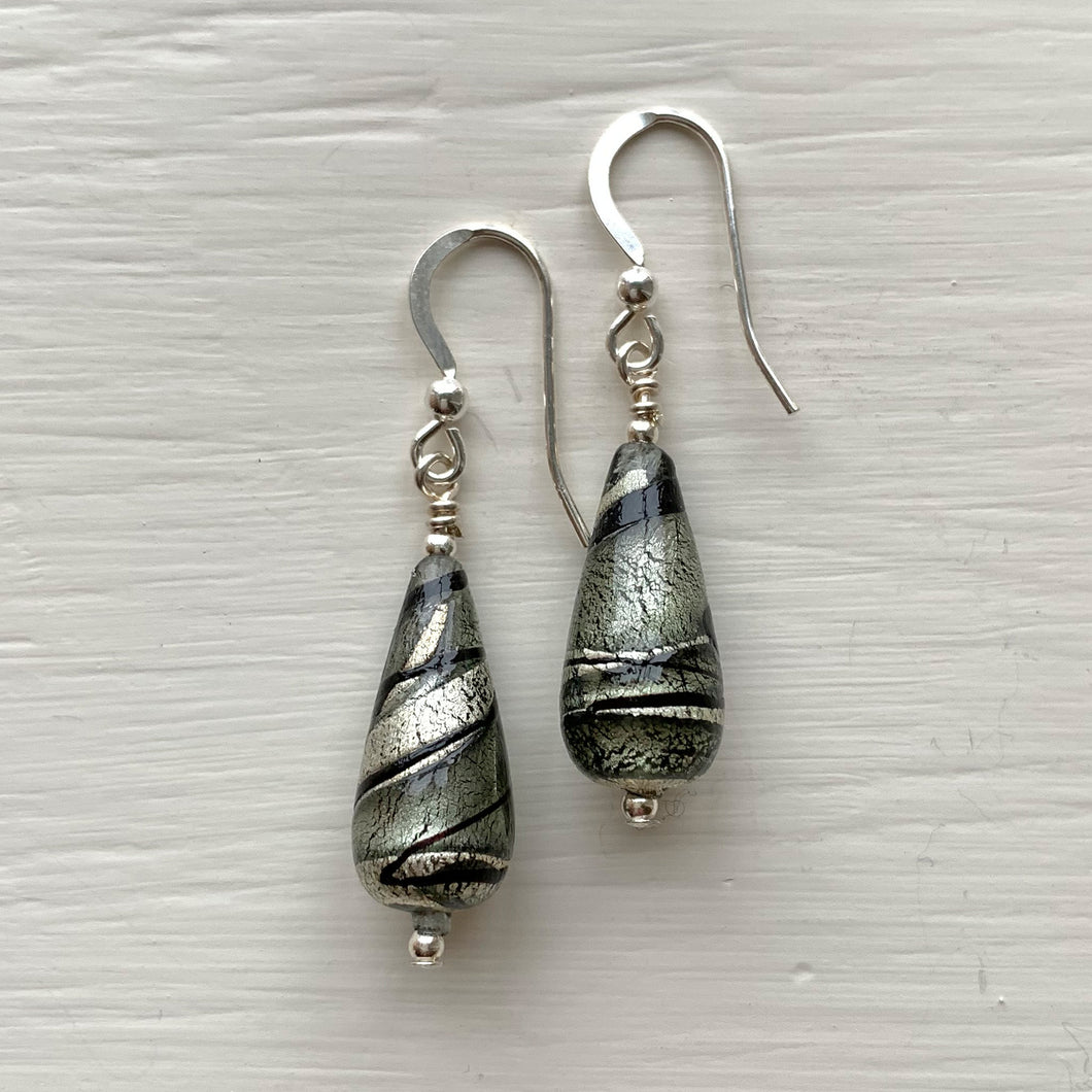 Earrings with shades of grey and white gold Murano glass short pear drops on silver or gold