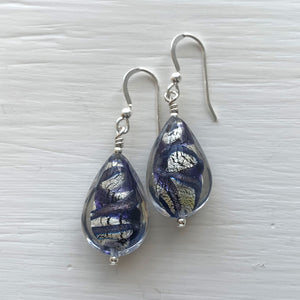 Earrings with purple velvet graffiti and white gold Murano glass medium pear drops