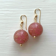 Earrings with pink pastel and aventurine dust Murano glass medium sphere drops