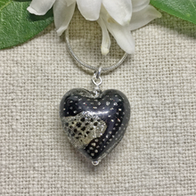 Necklace with honeycomb black, silver glitter Murano glass medium heart on silver chain