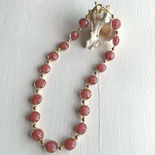 Necklace with pink pastel and aventurine dust Murano glass small lentil beads on gold