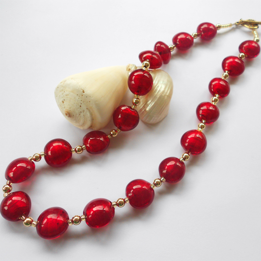 Small red beads necklace deals