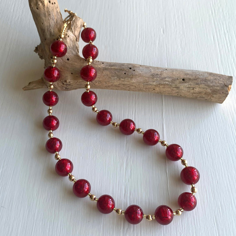 Thin Red Bracelet with seed beads Shades of Red – Dainty Rocks Jewellery